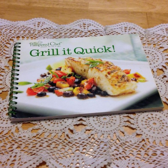 Pampered Chef Grill it Quick!  Cookbook, Recipes for easy grilling - Picture 1 of 8